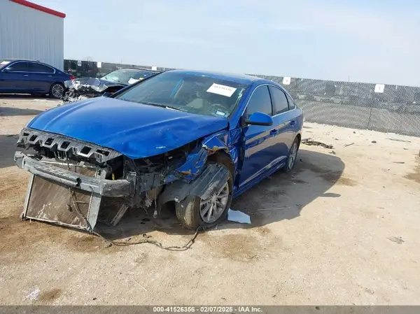 5NPE24AF5KH784112 2019 HYUNDAI SONATA - Image 2
