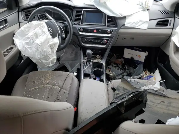5NPE24AF5KH785924 2019 HYUNDAI SONATA - Image 8