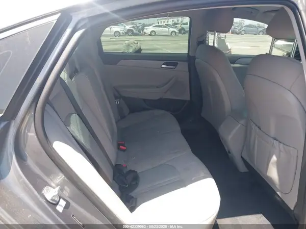 5NPE24AF5KH792808 2019 HYUNDAI SONATA - Image 8