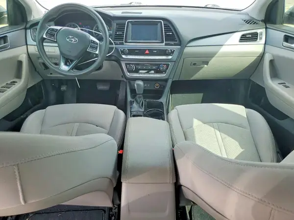 5NPE24AF5KH794185 2019 HYUNDAI SONATA - Image 8