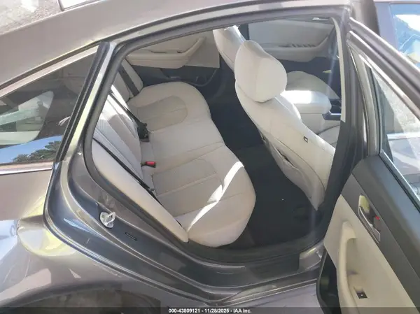 5NPE24AF5KH796454 2019 HYUNDAI SONATA - Image 8