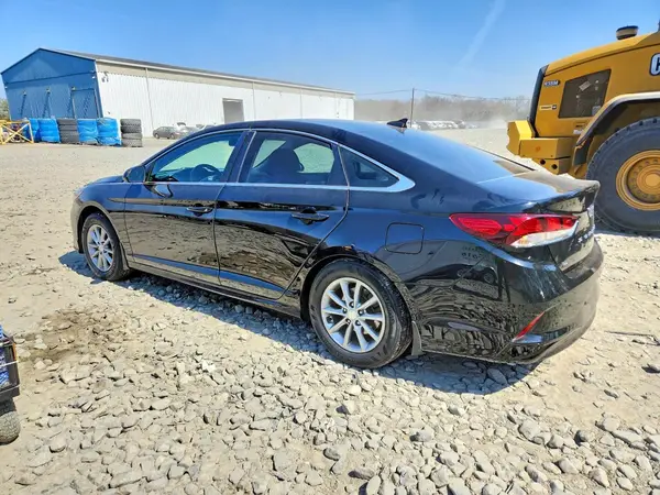 5NPE24AF5KH796888 2019 HYUNDAI SONATA - Image 2