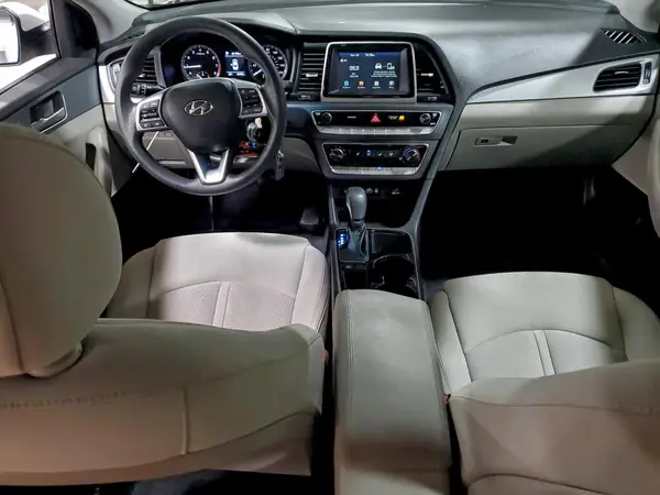 5NPE24AF5KH804942 2019 HYUNDAI SONATA - Image 8
