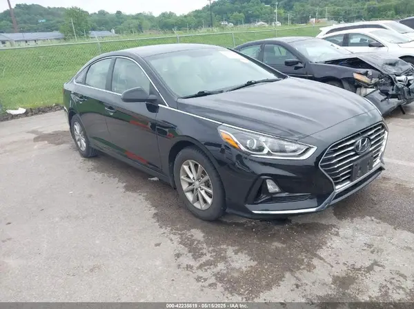 5NPE24AF5KH805900 2019 HYUNDAI SONATA - Image 1