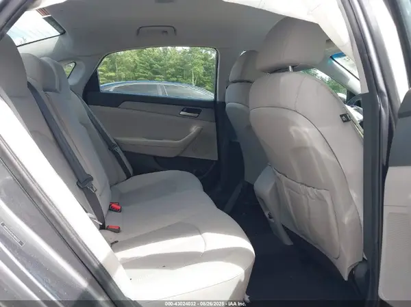 5NPE24AF5KH806223 2019 HYUNDAI SONATA - Image 8