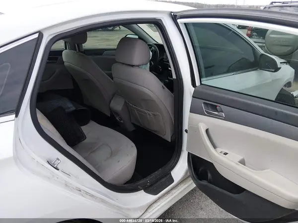 5NPE24AF5KH806951 2019 HYUNDAI SONATA - Image 8