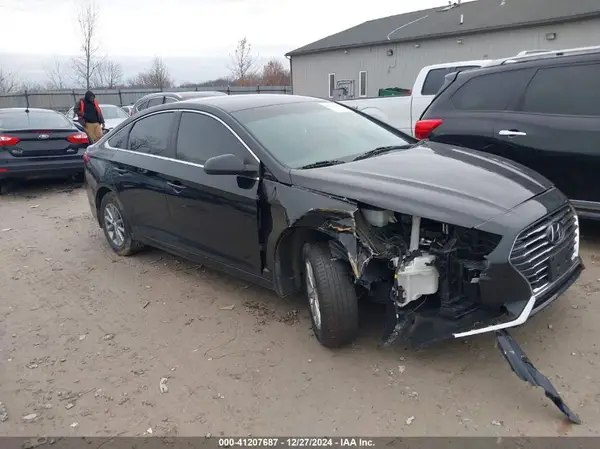 5NPE24AF5KH807680 2019 HYUNDAI SONATA - Image 1
