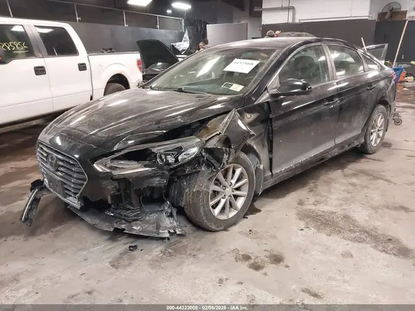 5NPE24AF5KH808733 2019 HYUNDAI SONATA - Image 2