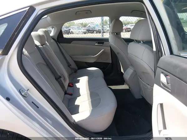 5NPE24AF5KH809476 2019 HYUNDAI SONATA - Image 8