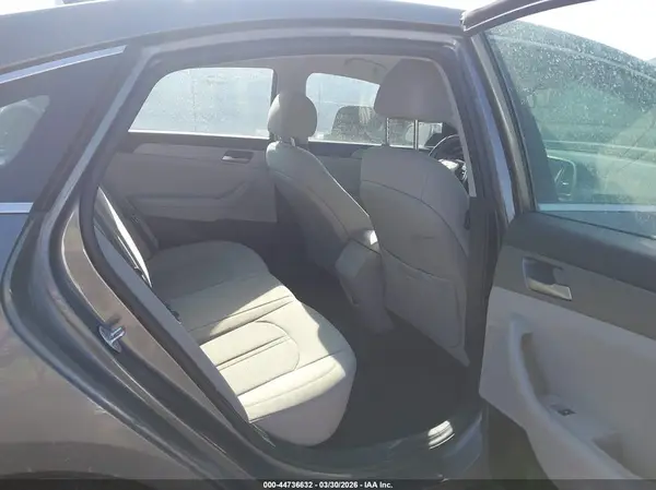 5NPE24AF5KH810742 2019 HYUNDAI SONATA - Image 8