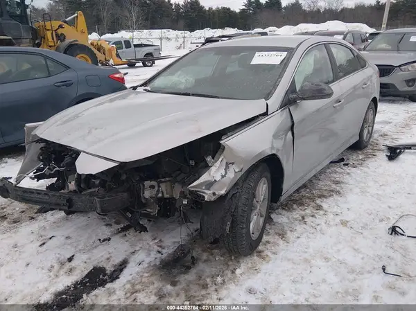 5NPE24AF5KH811907 2019 HYUNDAI SONATA - Image 2