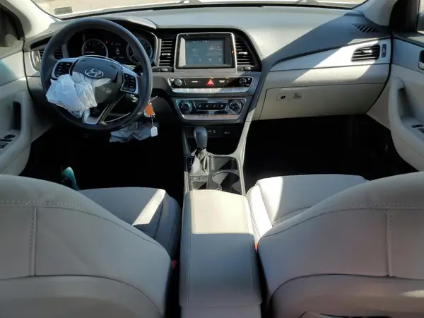 5NPE24AF5KH813480 2019 HYUNDAI SONATA - Image 8