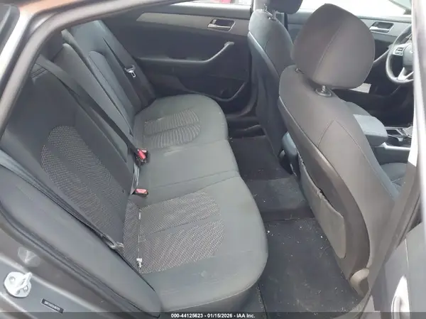 5NPE24AF5KH817979 2019 HYUNDAI SONATA - Image 8