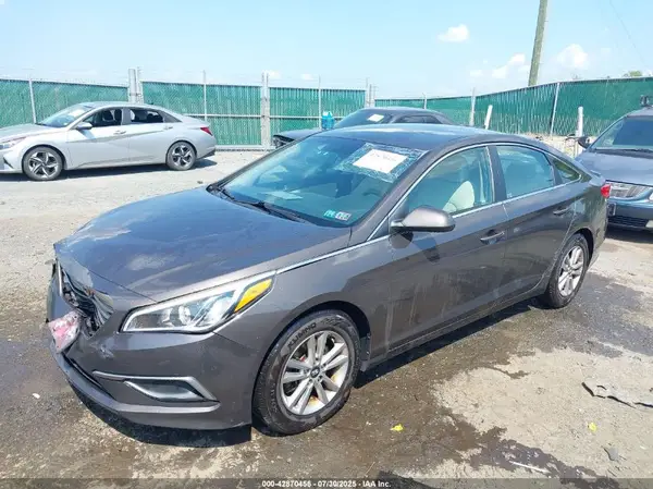 5NPE24AF6GH260734 2016 HYUNDAI SONATA - Image 2
