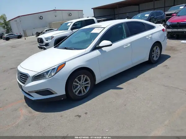 5NPE24AF6GH261558 2016 HYUNDAI SONATA - Image 2