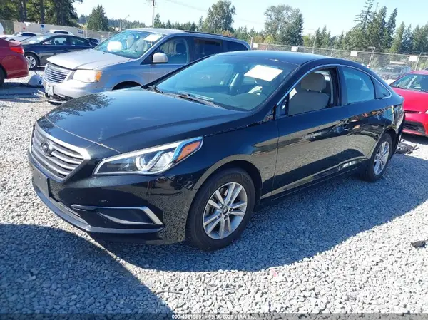 5NPE24AF6GH261768 2016 HYUNDAI SONATA - Image 2