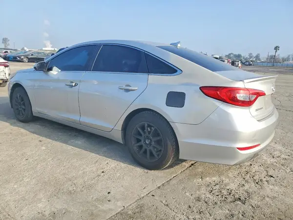 5NPE24AF6GH263522 2016 HYUNDAI SONATA - Image 2