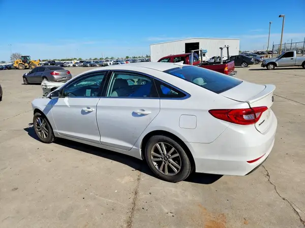 5NPE24AF6GH264041 2016 HYUNDAI SONATA - Image 2