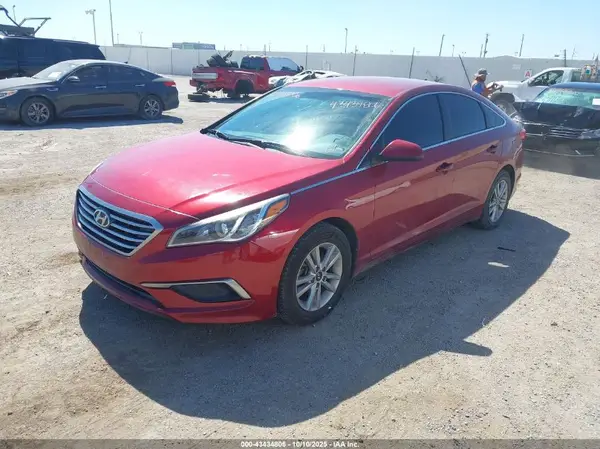 5NPE24AF6GH271247 2016 HYUNDAI SONATA - Image 2