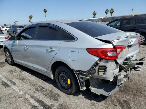 5NPE24AF6GH272981 2016 HYUNDAI SONATA - Image 2