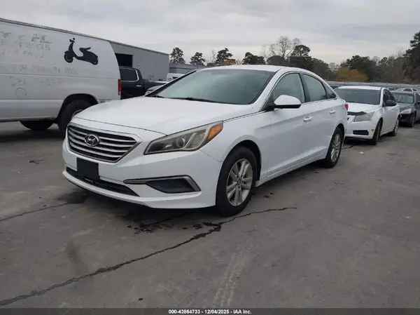 5NPE24AF6GH276769 2016 HYUNDAI SONATA - Image 2