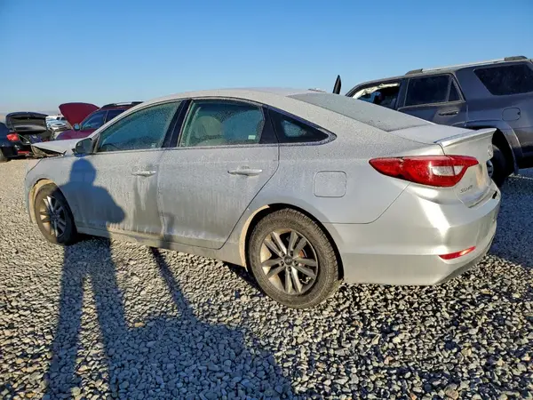 5NPE24AF6GH276903 2016 HYUNDAI SONATA - Image 2