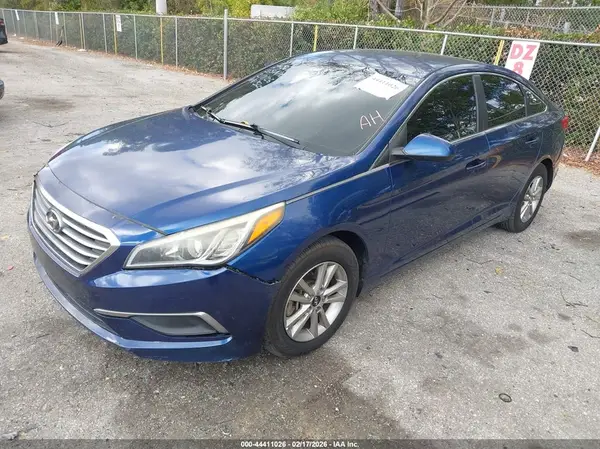 5NPE24AF6GH283205 2016 HYUNDAI SONATA - Image 2