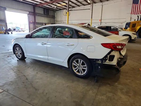 5NPE24AF6GH284404 2016 HYUNDAI SONATA - Image 2