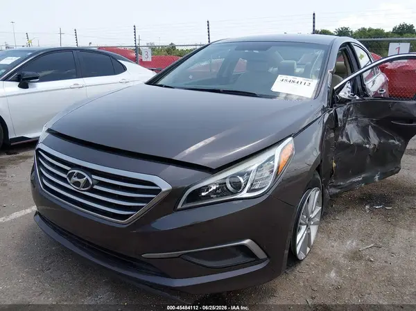 5NPE24AF6GH298853 2016 HYUNDAI SONATA - Image 2