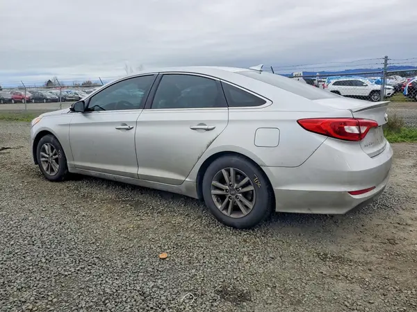 5NPE24AF6GH303114 2016 HYUNDAI SONATA - Image 2