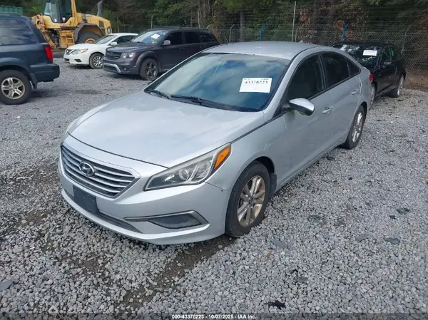 5NPE24AF6GH304683 2016 HYUNDAI SONATA - Image 2
