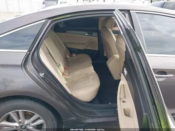 5NPE24AF6GH304764 2016 HYUNDAI SONATA - Image 8