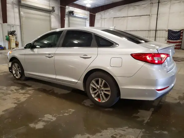 5NPE24AF6GH305963 2016 HYUNDAI SONATA - Image 2