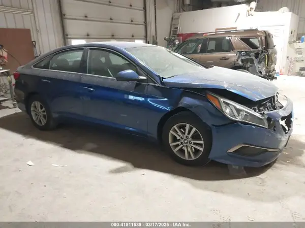 5NPE24AF6GH323069 2016 HYUNDAI SONATA - Image 1