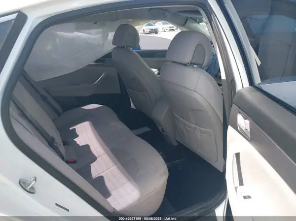 5NPE24AF6GH323945 2016 HYUNDAI SONATA - Image 8