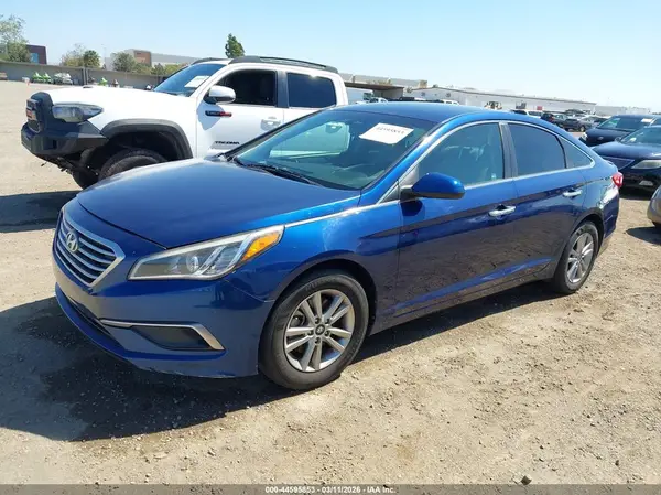 5NPE24AF6GH324139 2016 HYUNDAI SONATA - Image 2