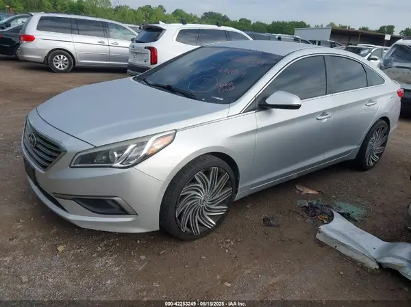 5NPE24AF6GH335092 2016 HYUNDAI SONATA - Image 2