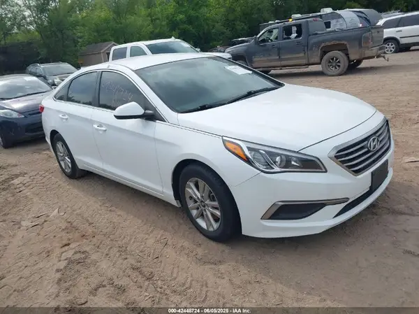 5NPE24AF6GH343564 2016 HYUNDAI SONATA - Image 1