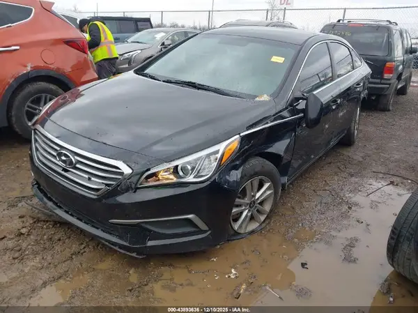 5NPE24AF6GH352541 2016 HYUNDAI SONATA - Image 2