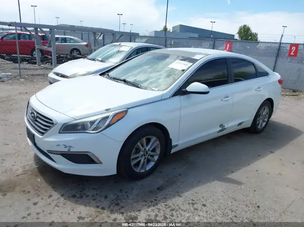 5NPE24AF6GH353754 2016 HYUNDAI SONATA - Image 2
