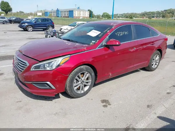 5NPE24AF6GH364575 2016 HYUNDAI SONATA - Image 2