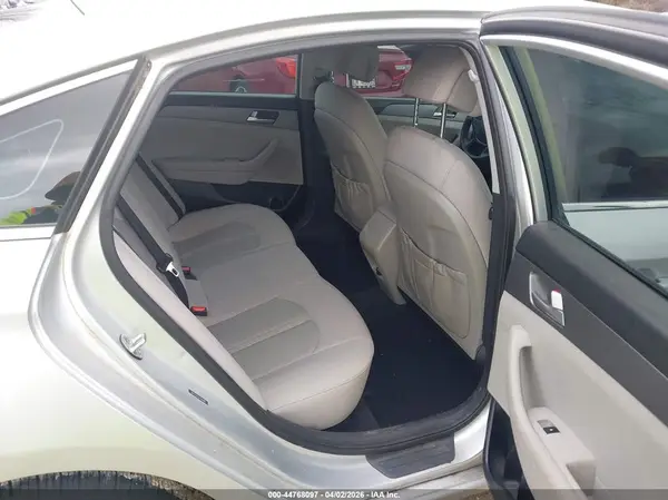 5NPE24AF6GH369985 2016 HYUNDAI SONATA - Image 8