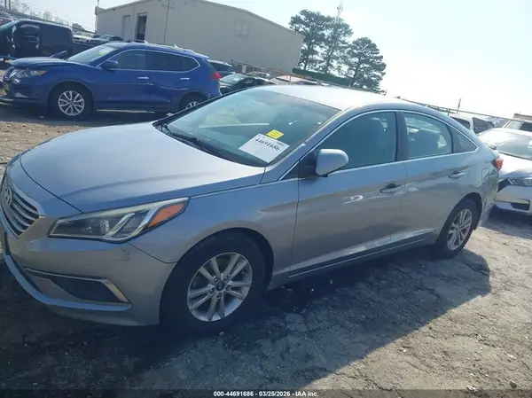 5NPE24AF6GH370487 2016 HYUNDAI SONATA - Image 2