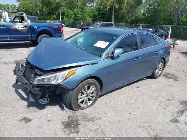 5NPE24AF6GH376600 2016 HYUNDAI SONATA - Image 2