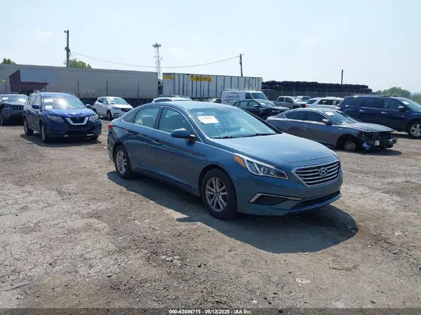 5NPE24AF6GH380047 2016 HYUNDAI SONATA - Image 1