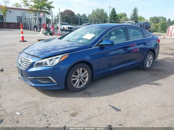 5NPE24AF6GH386186 2016 HYUNDAI SONATA - Image 2