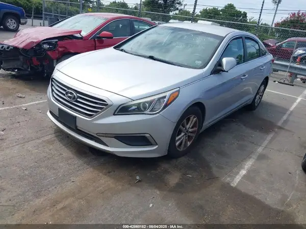 5NPE24AF6GH387726 2016 HYUNDAI SONATA - Image 2