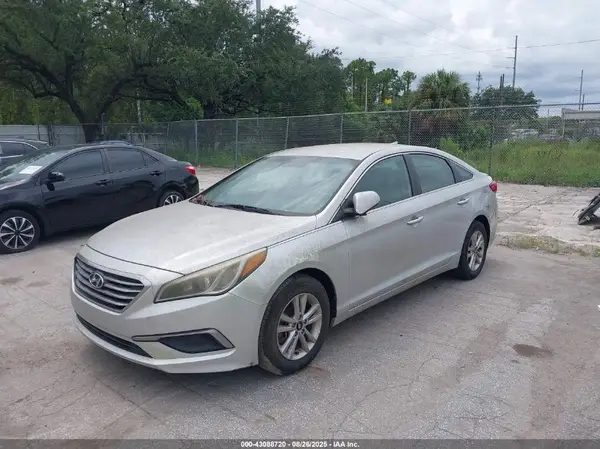 5NPE24AF6GH387905 2016 HYUNDAI SONATA - Image 2