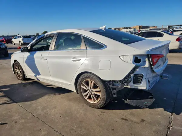 5NPE24AF6GH398077 2016 HYUNDAI SONATA - Image 2