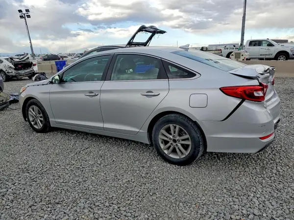 5NPE24AF6GH400961 2016 HYUNDAI SONATA - Image 2